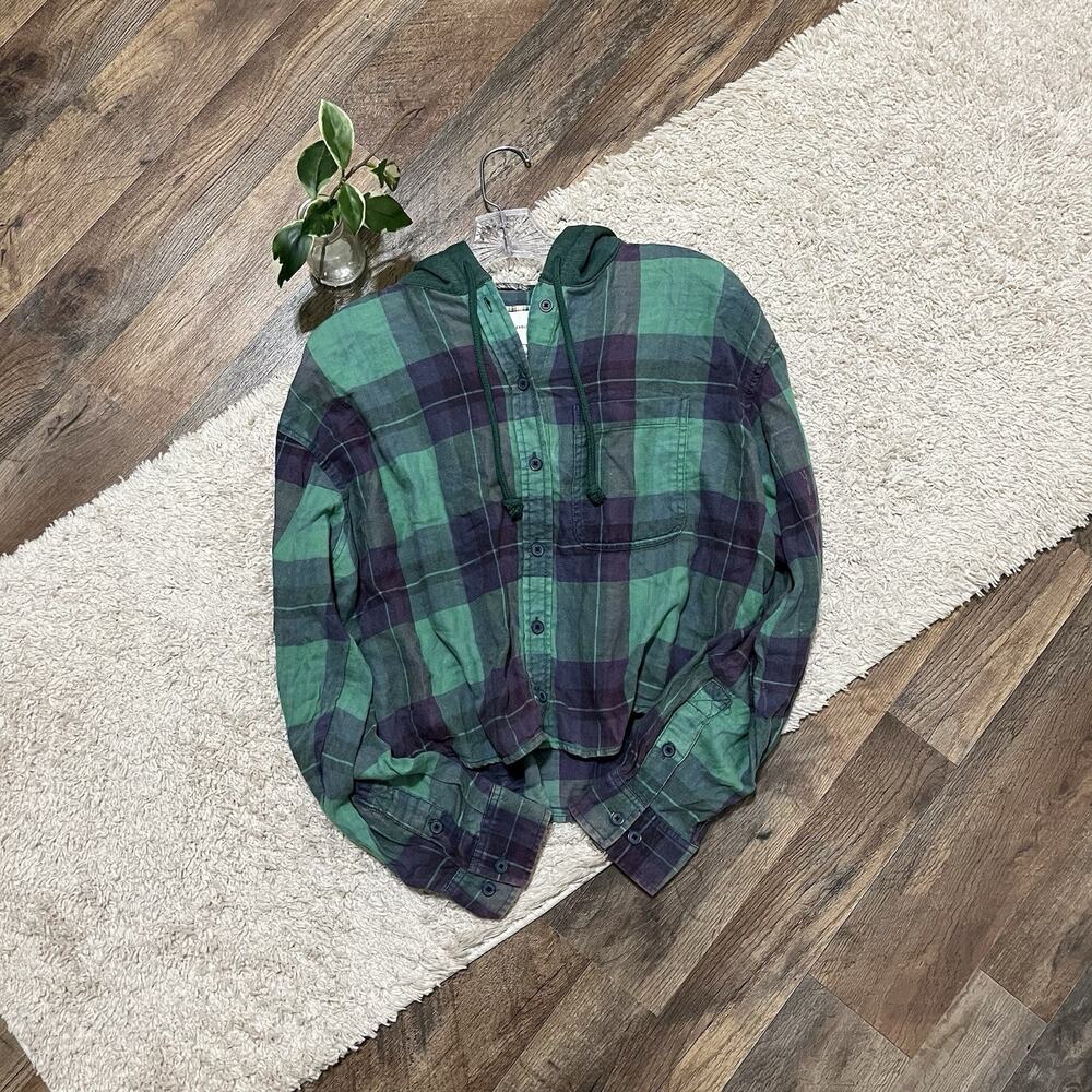 American Eagle Large Green Purple Plaid Button Down Cropped Hooded Flannel Top